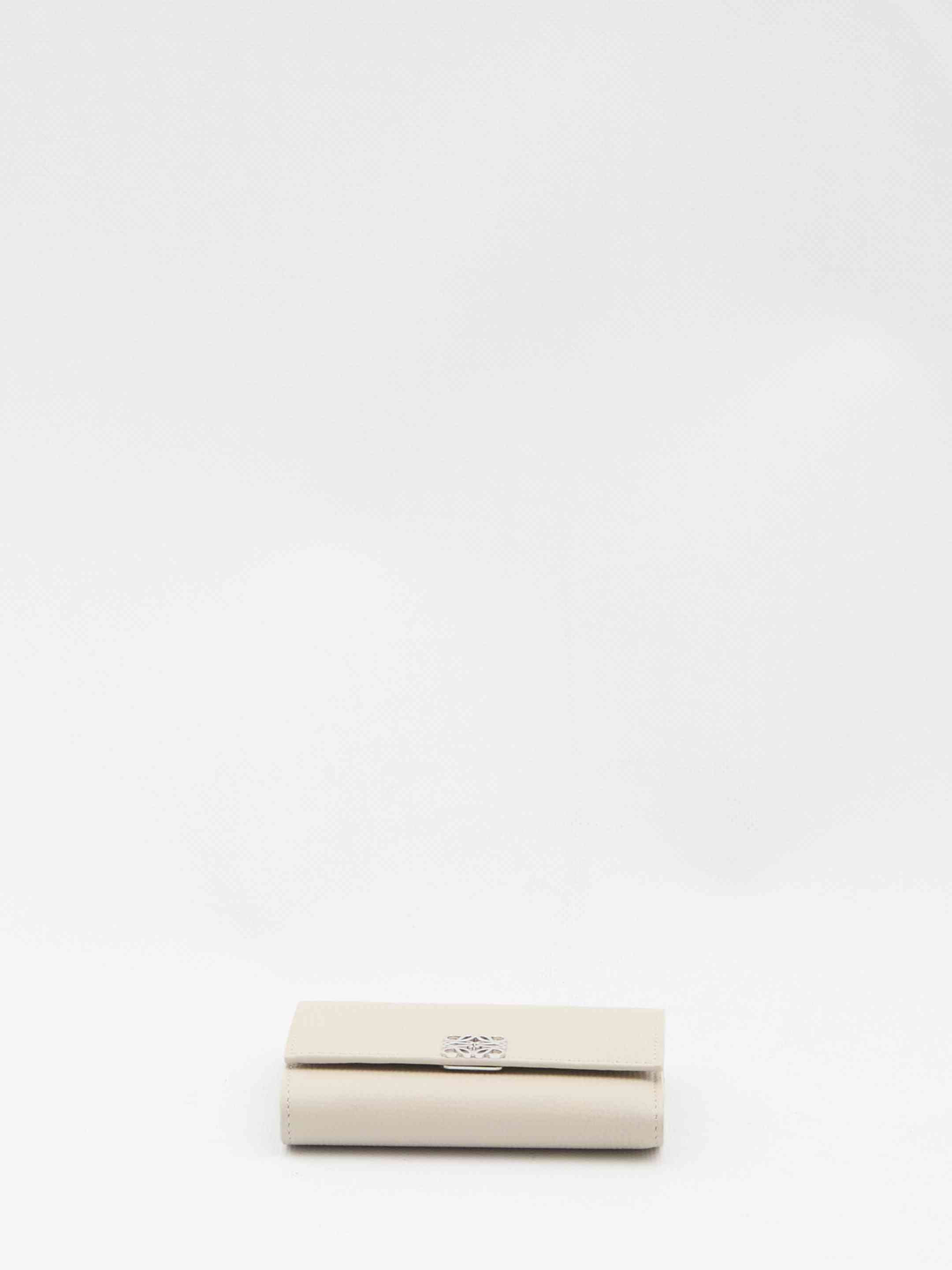 Loewe Women Small Vertical Anagram Wallet - 3