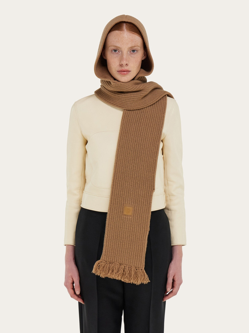 Knitted hood with scarf 3