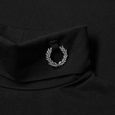 Fred Perry Fred Perry Reissues x Raf Simons Metal Wreath Rollneck outlook