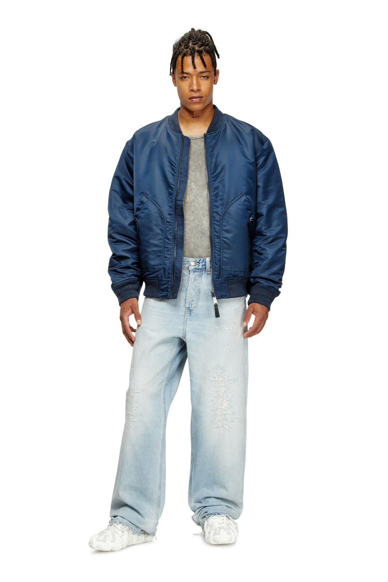 Diesel RELAXED JEANS 2001 D-MACRO 09M53 outlook