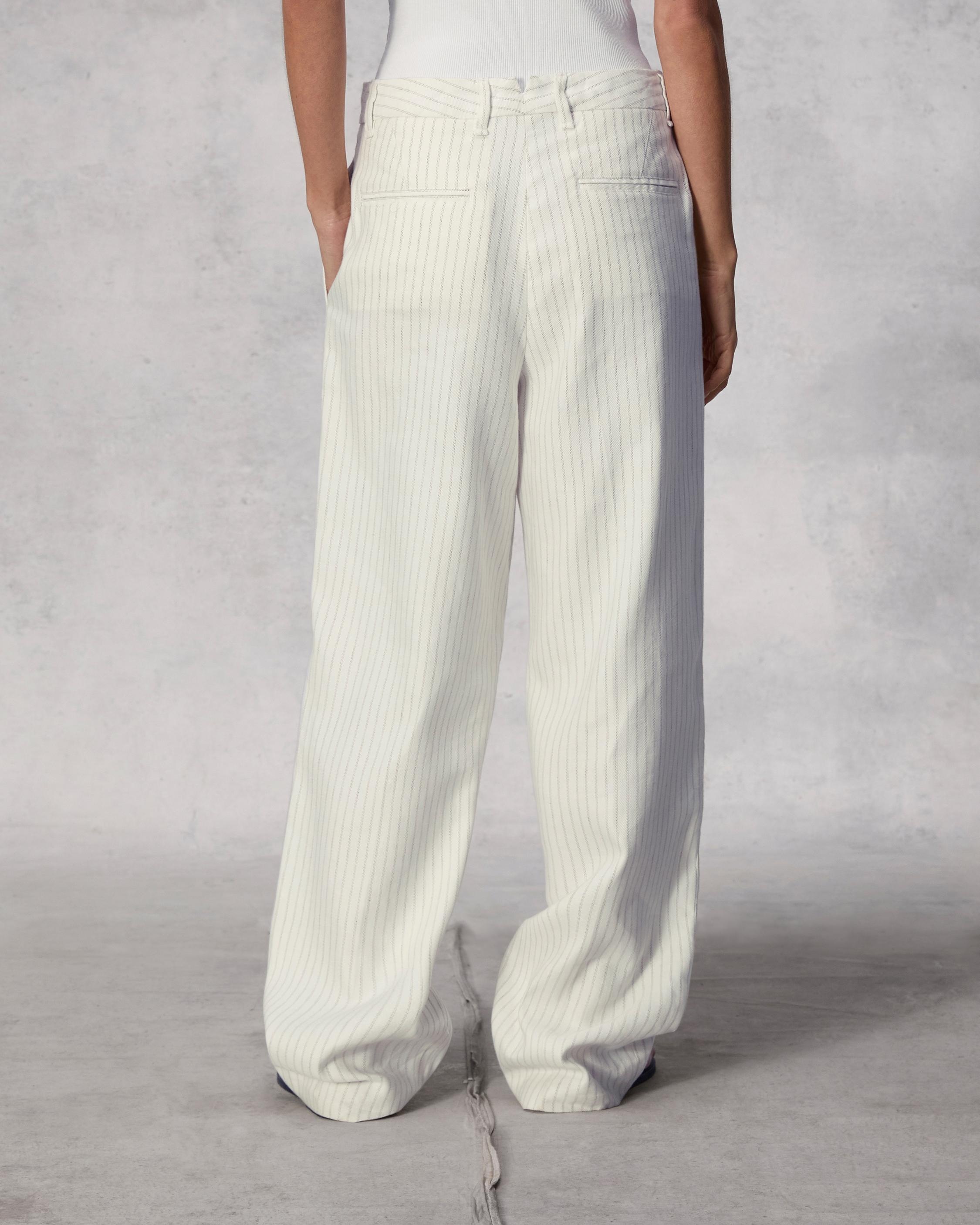 Newman Cotton Linen Pant
Relaxed Fit - 4