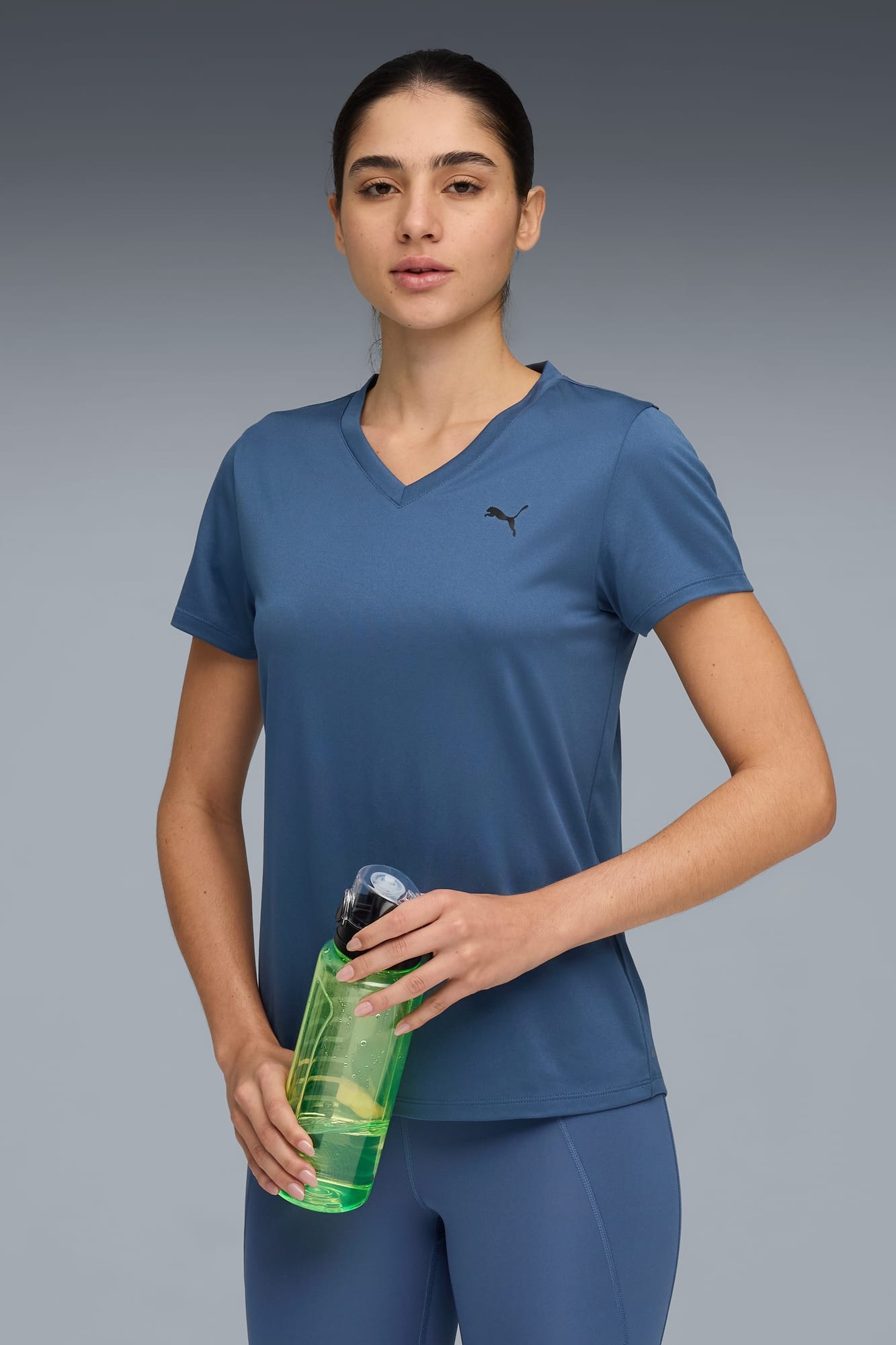 TAD ESSENTIALS V-Neck Tee Women - 3