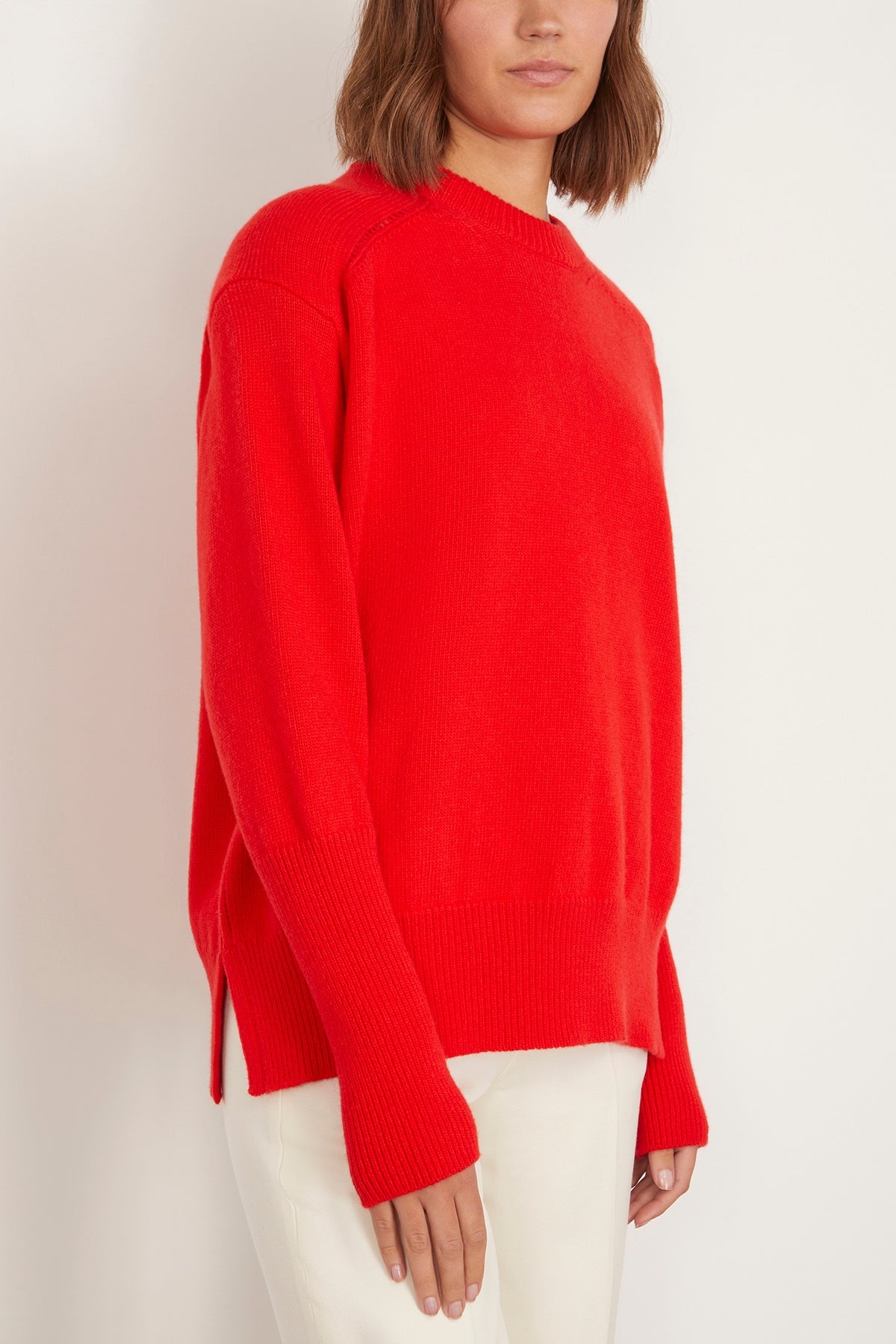 Fine Wool Knit Crew Neck Sweater in Scarlet - 3