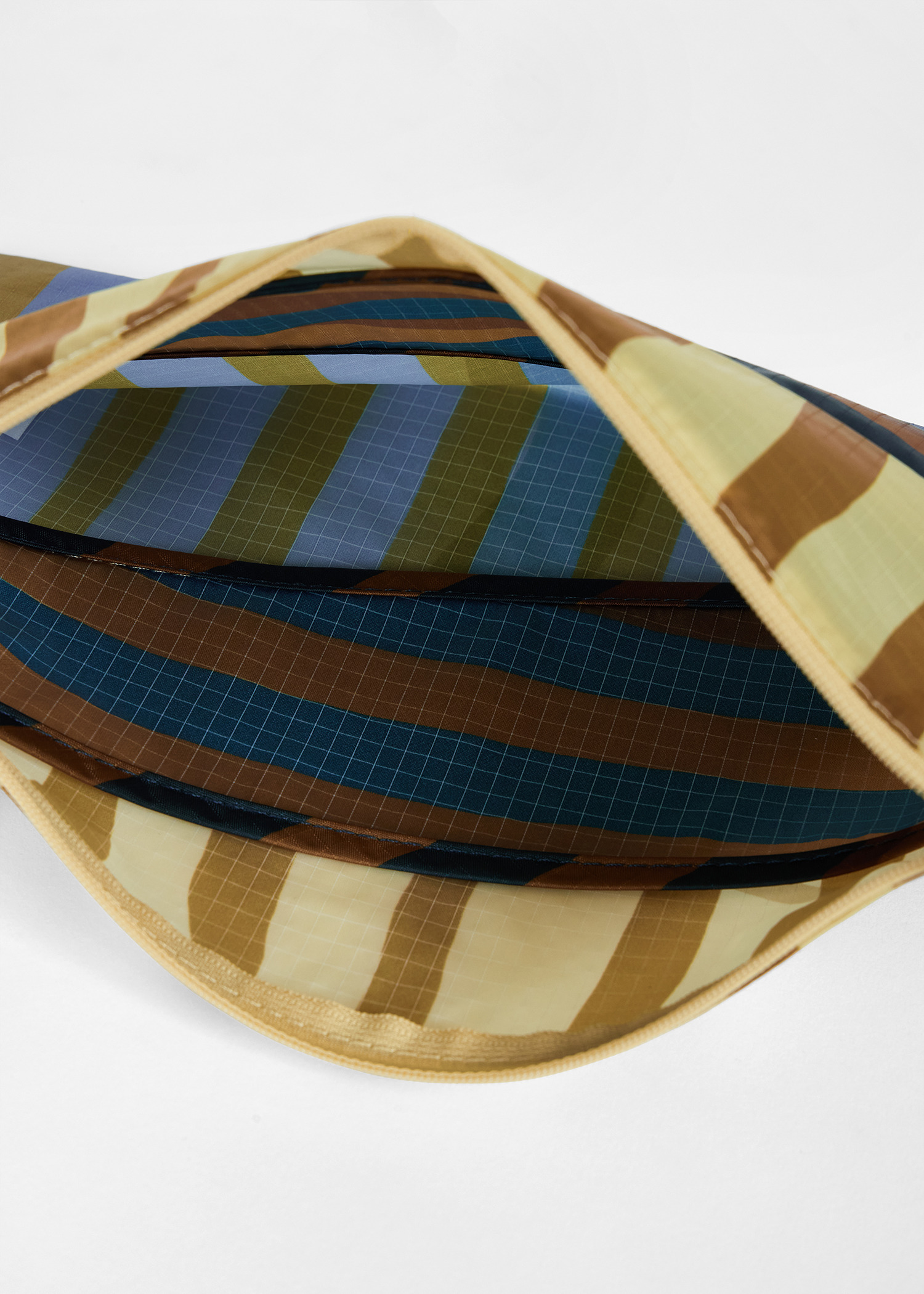 Susan Bijl x Paul Smith - Beige Mixed Stripe 'The New Pouch' Medium - 3