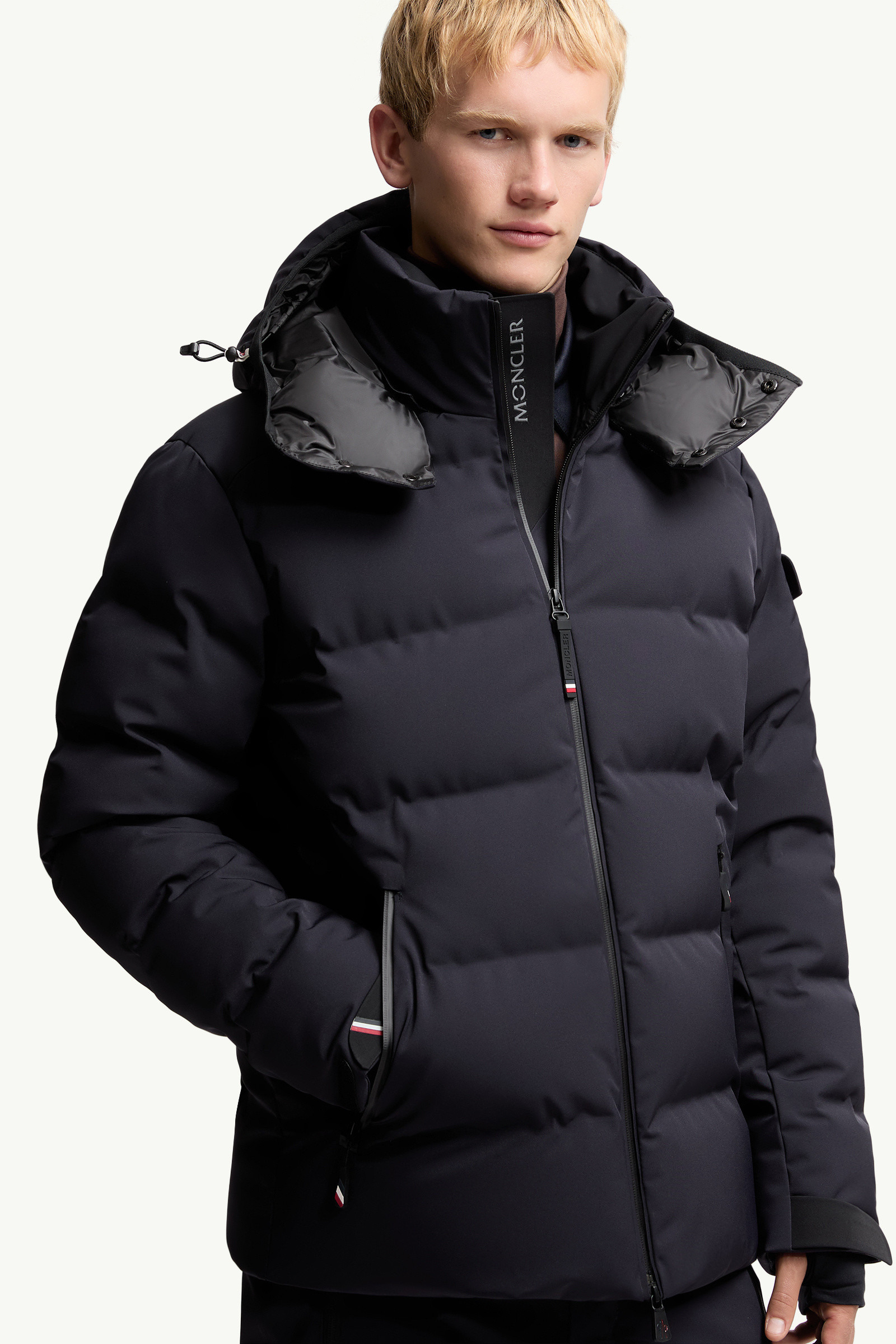 Montgetech Hooded Short Down Jacket - 7