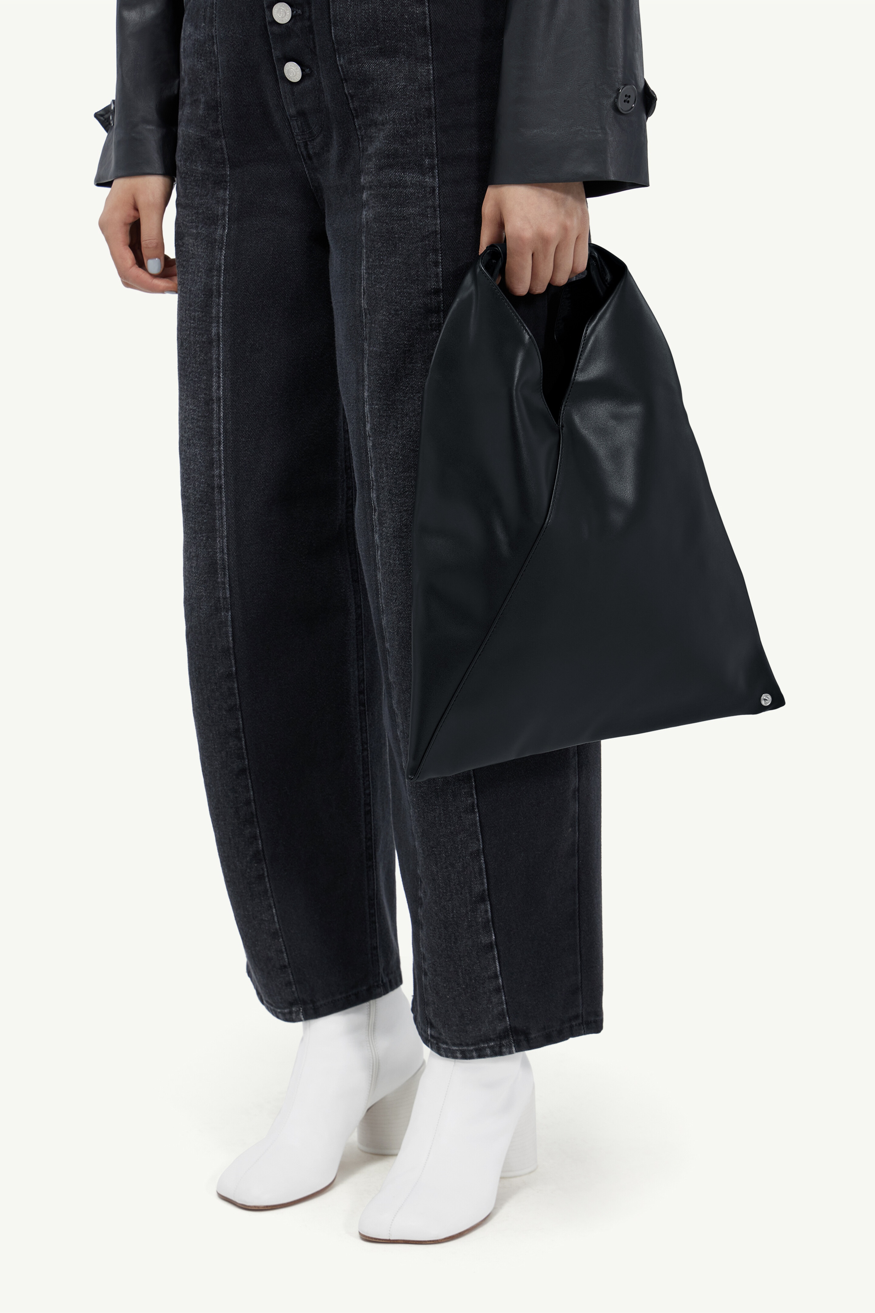 ☆関税込☆Maison Margiela★Japanese Bag クラシック スモール MM6 Maison Margiela Japanese Bag Classic Small | REVERSIBLE