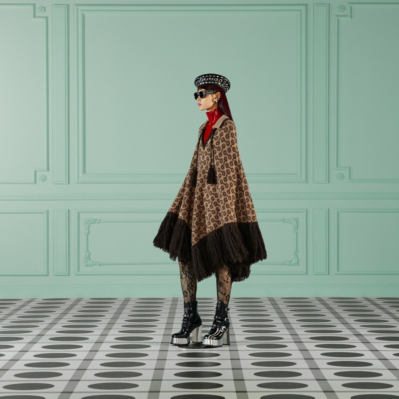 GUCCI Horsebit wool cashmere jacquard cape outlook