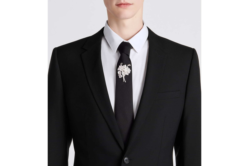 Lily of the Valley Tie 3