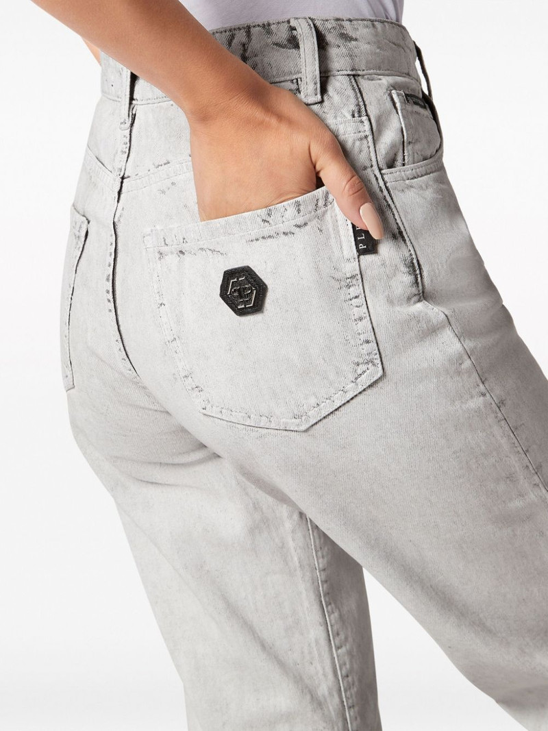 Mom Fit tapered jeans 5