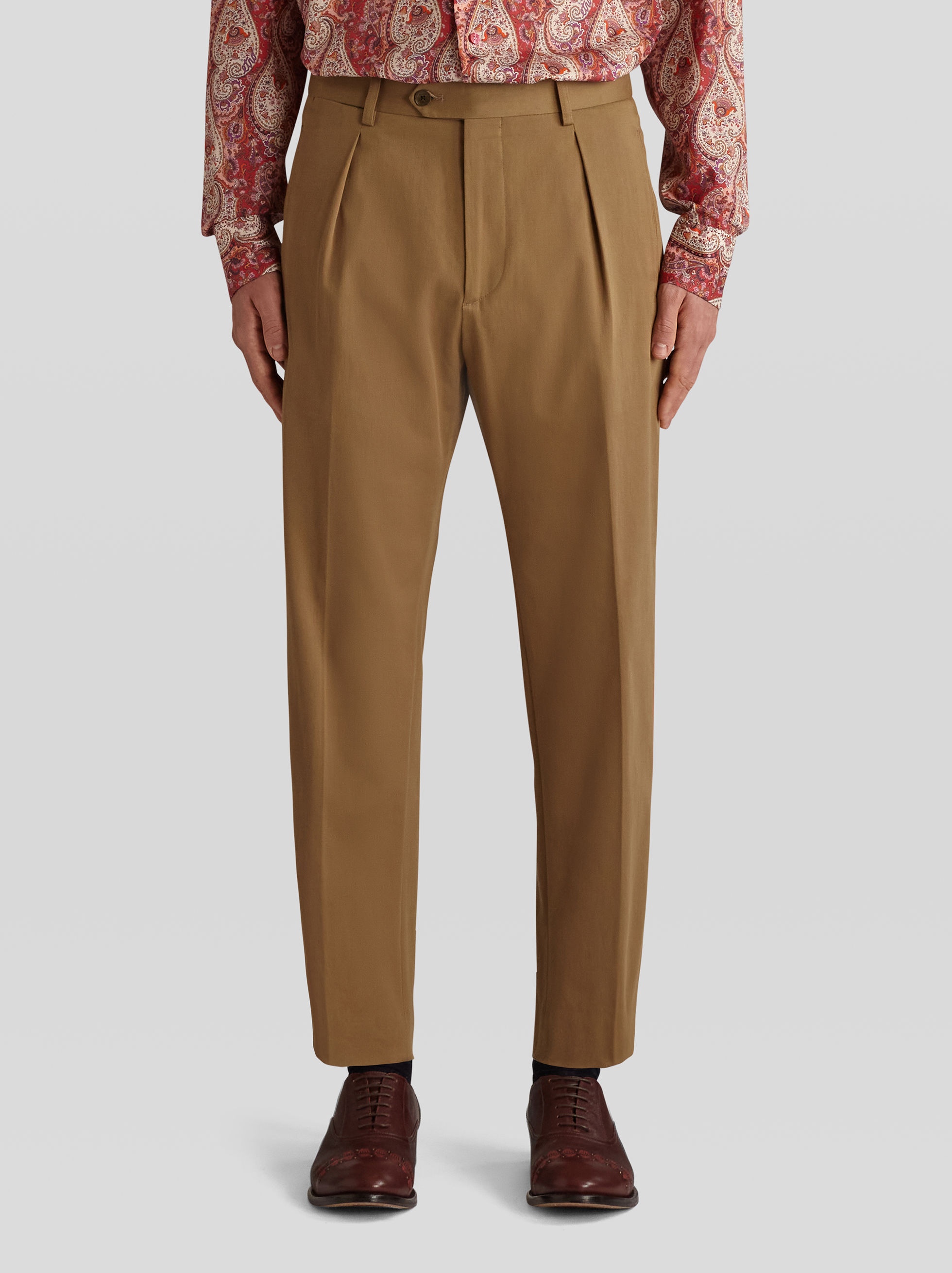 TROUSERS WITH TUCKS AND SIDE BAND - 2