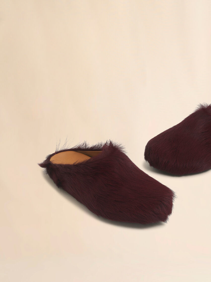 RED LONG HAIRCALFSKIN FUSSBETT SABOT - 5