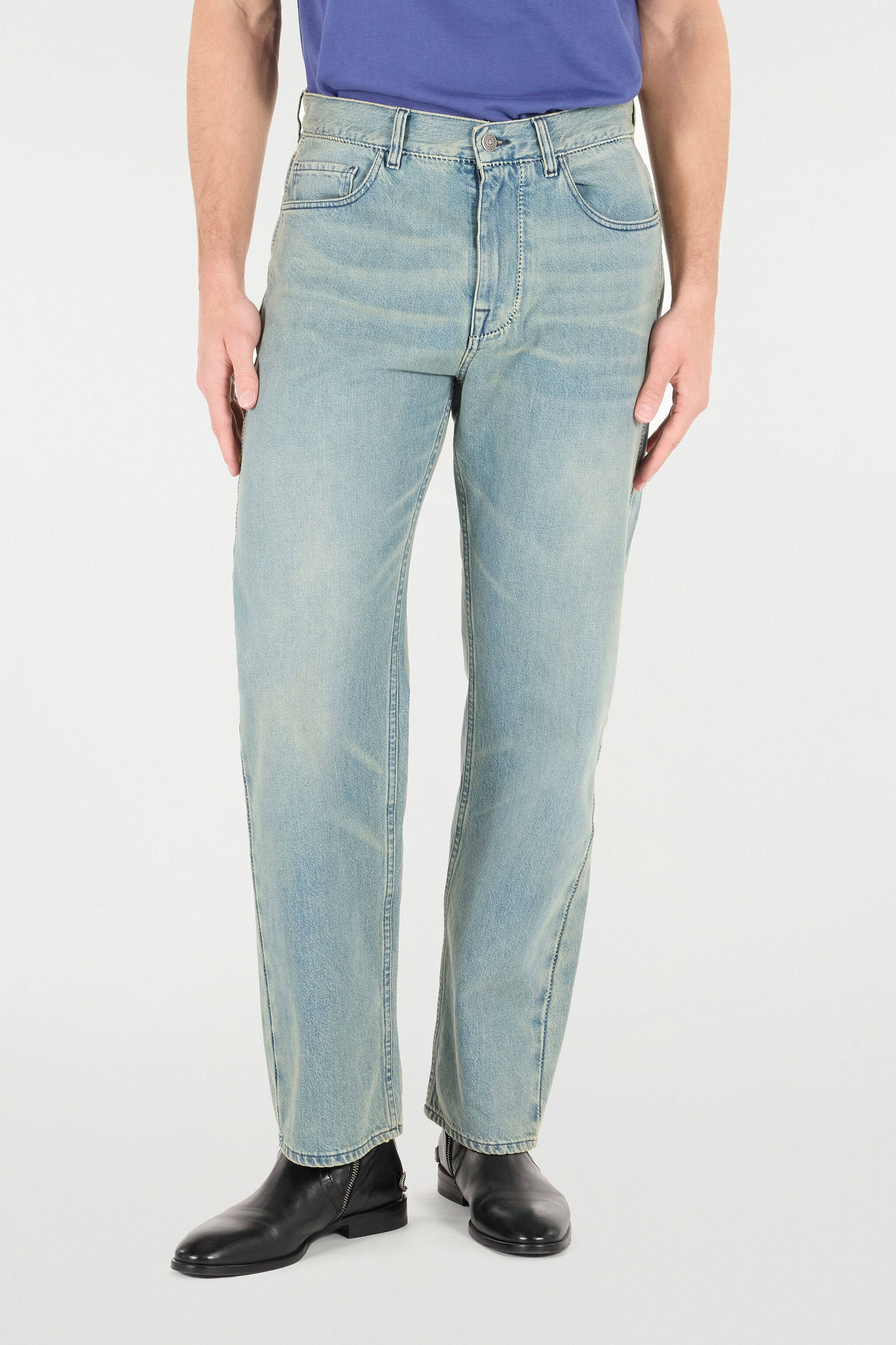 Sandblasted-Effect Jeans - 3