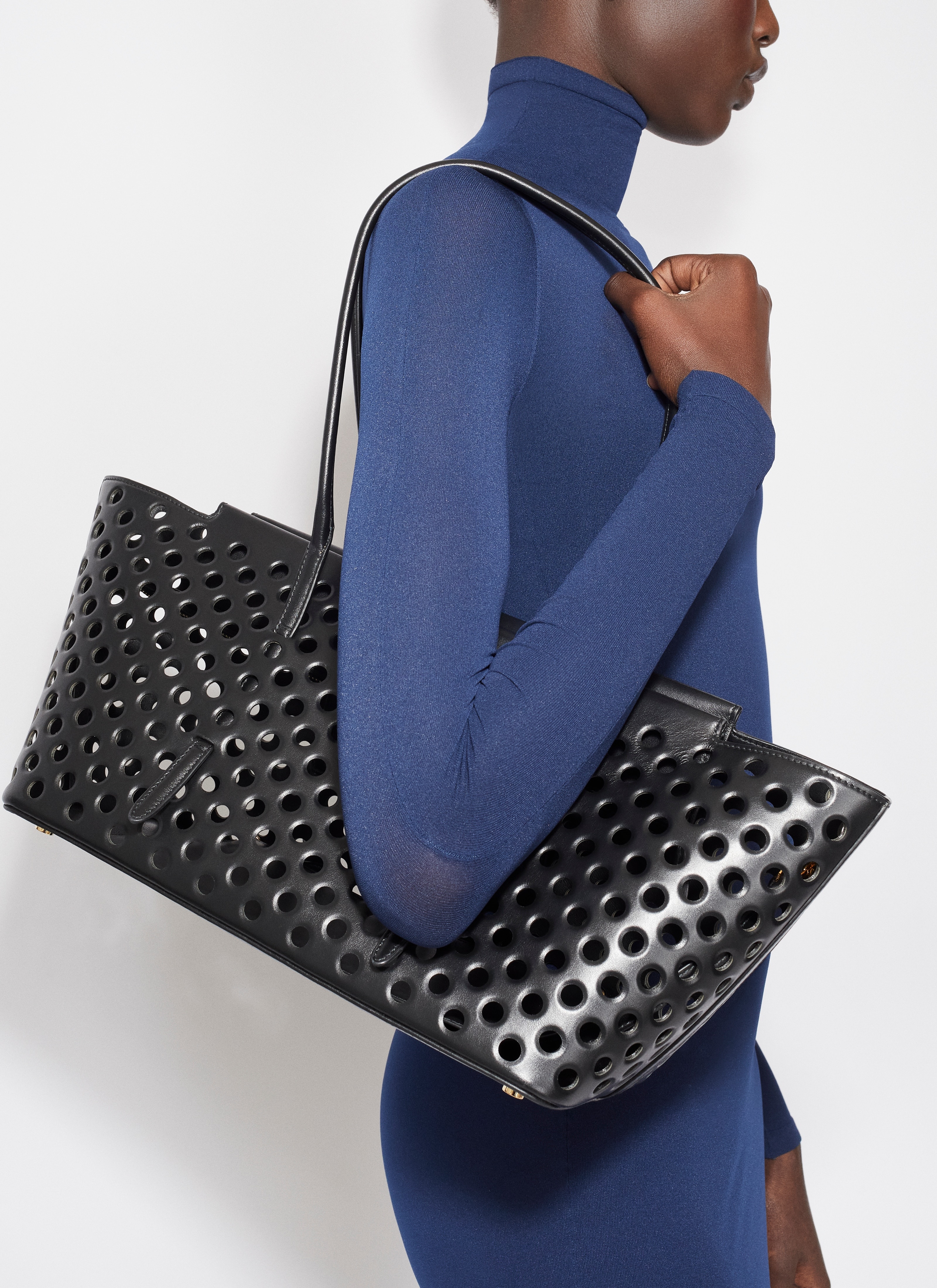 NEO MINA 32 BAG IN PERFORATED CALFSKIN - 2