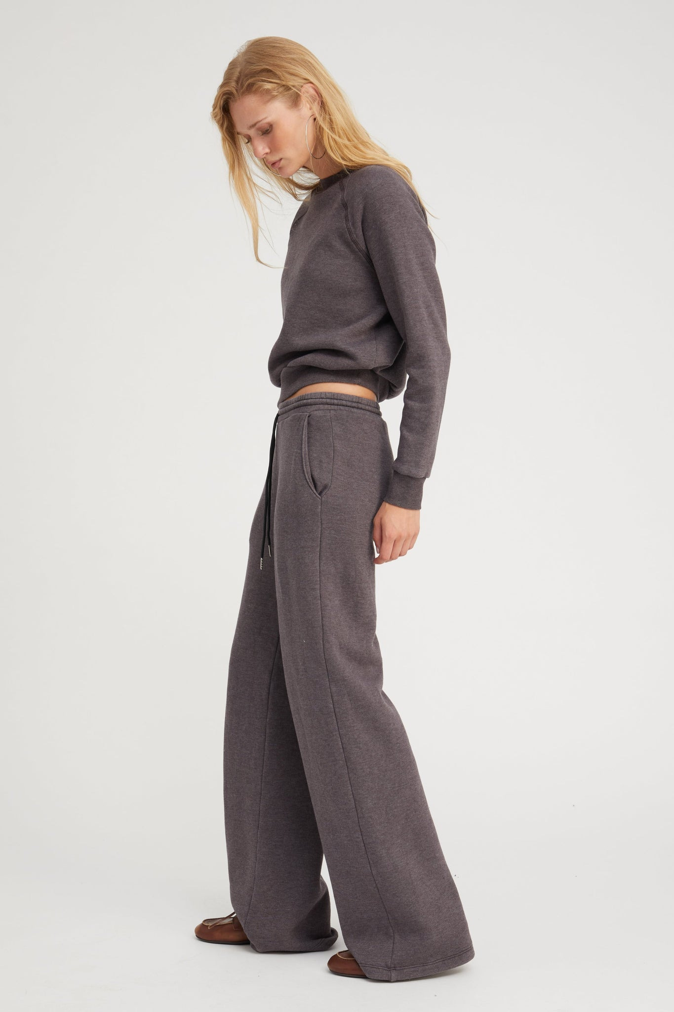 CHARCOAL SHRUNKEN RAGLAN SWEATSHIRT - 3