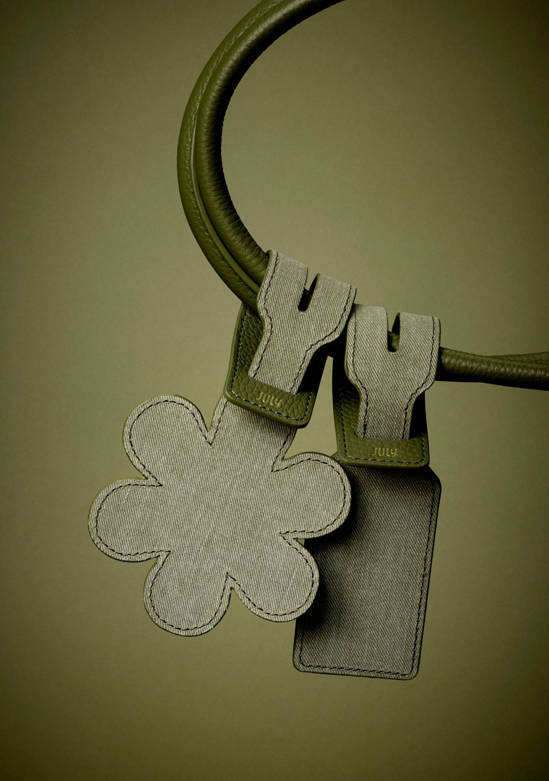 July Classic Luggage Tag outlook