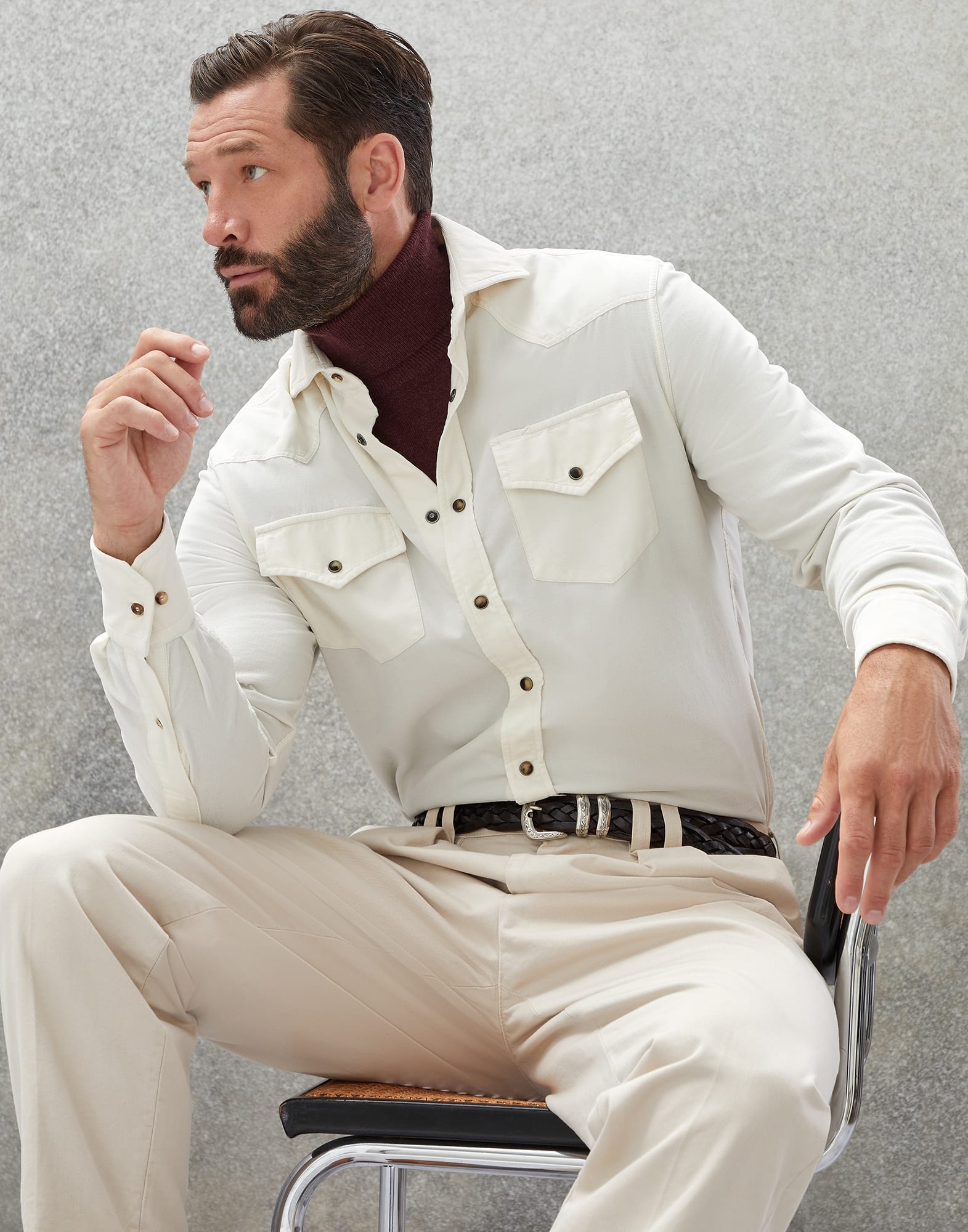 Garment-dyed easy fit western shirt in narrow wale corduroy - 4