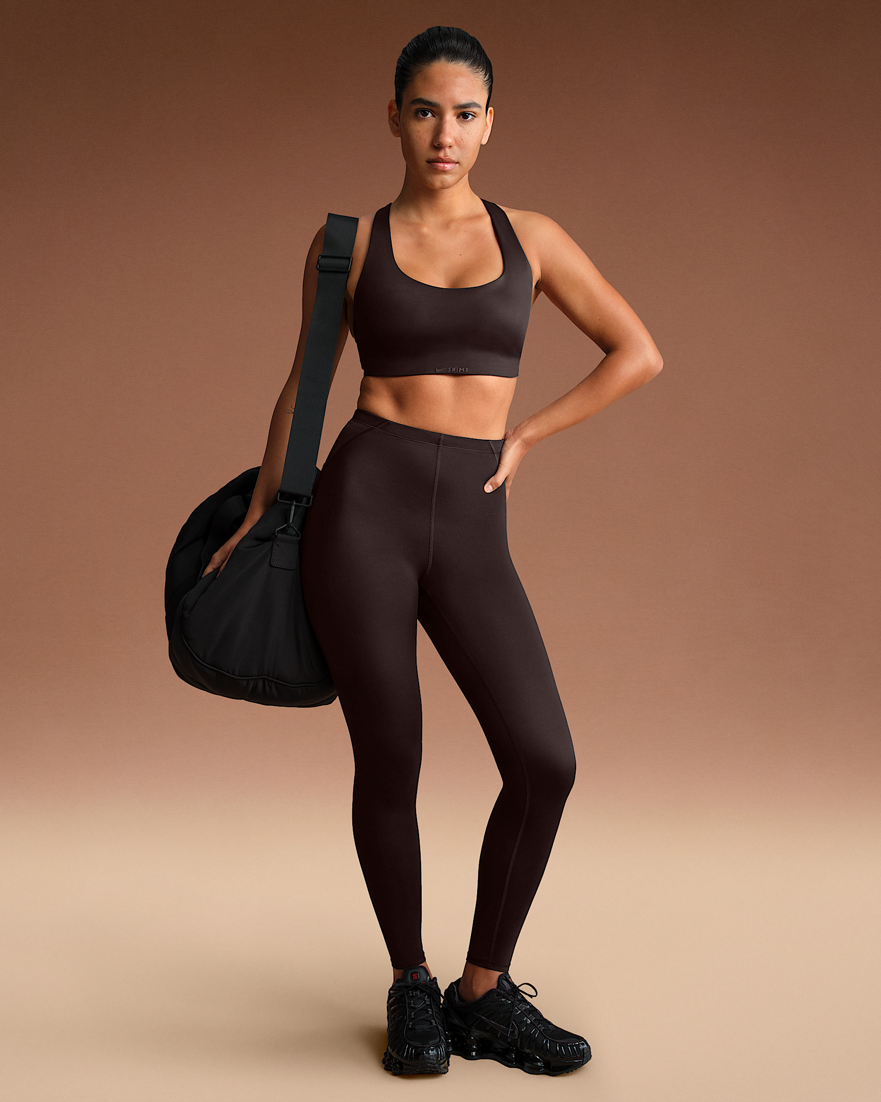 NikeSKIMS Shine Women's Racerback Bra - 4