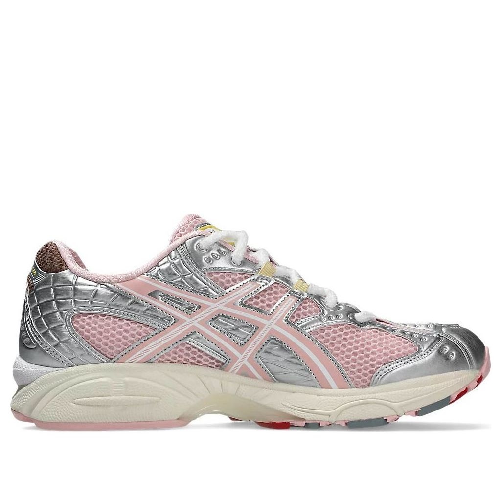 ASICS x Vandy The Pink x atmos Gel-Nimbus 10.1 'Banana Split Strawberry' 1203A865-702 - 2