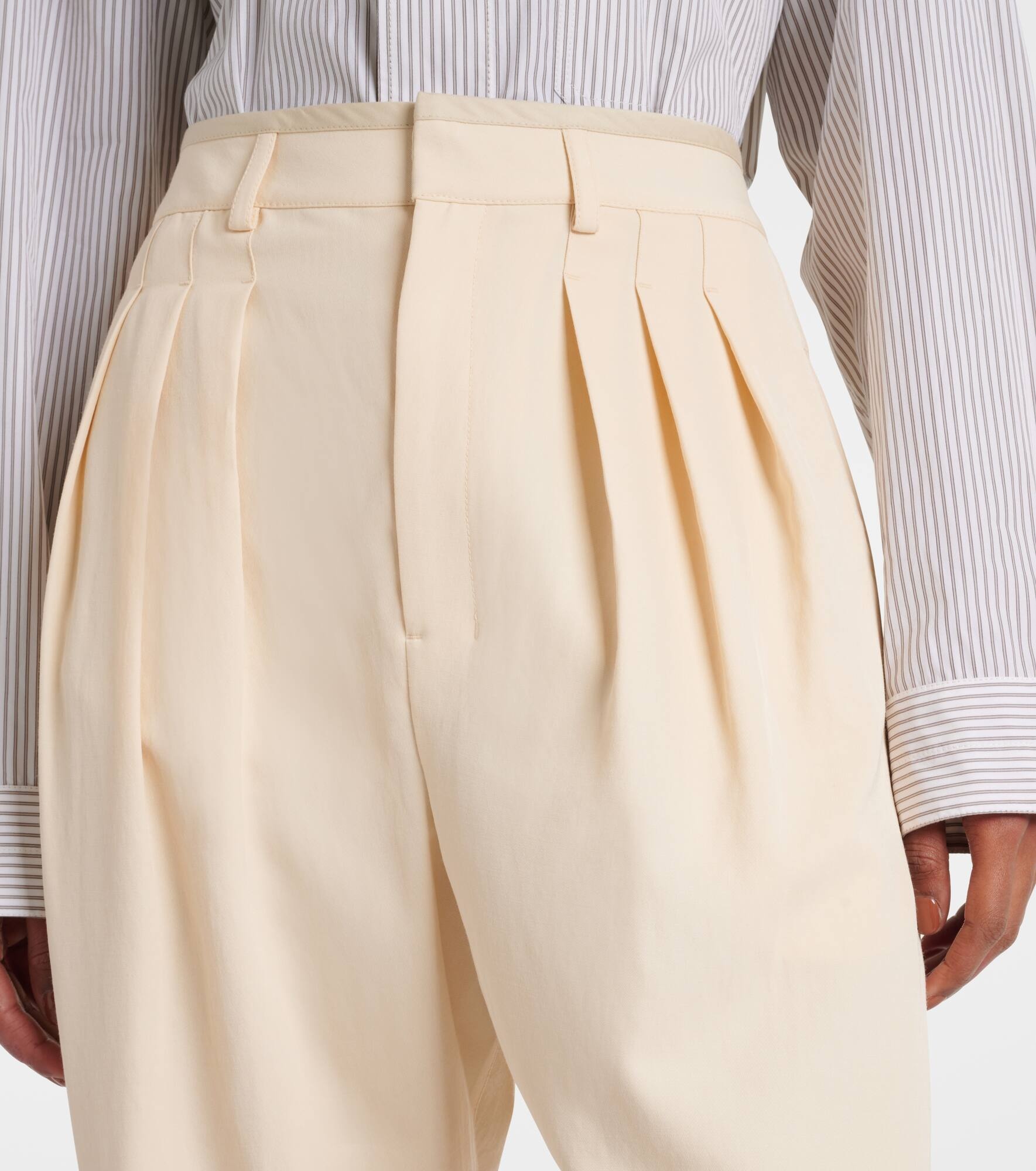 Wool-blend gabardine tapered pants - 4