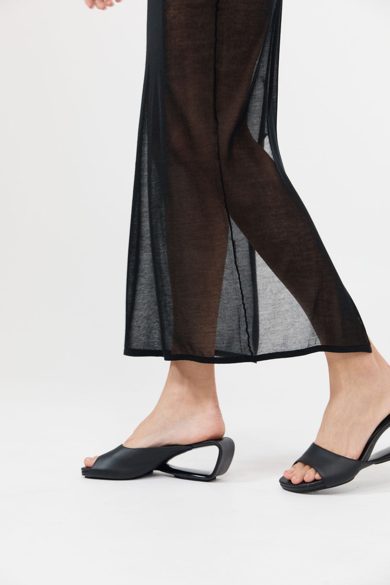 Cut Out Wedge - Black 1