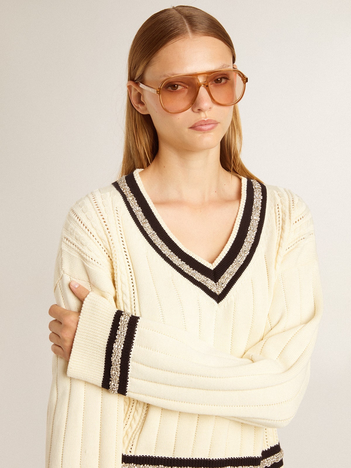Women's cable-pattern cropped sweater with blue ribbing and crystals - 6