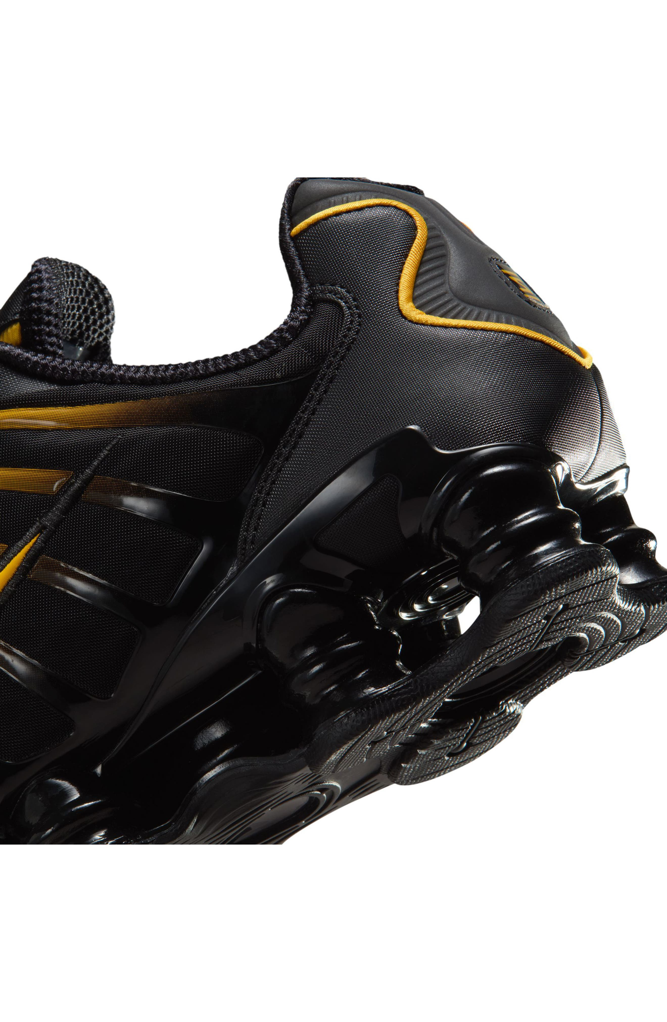 Nike Shox TL Sneaker in 013 Black/unigld at Nordstrom - 7
