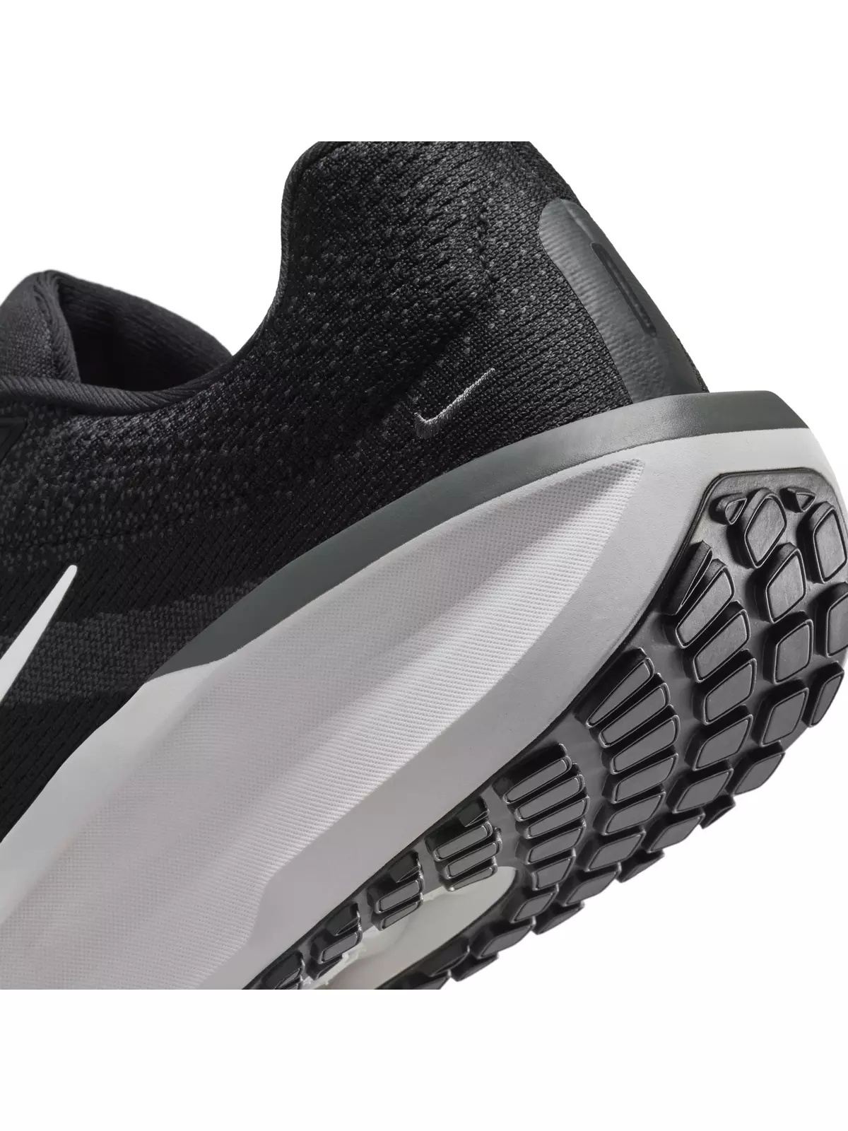 Winflo 11 "Black/Anthracite/Cool Grey/White" Men's Running Shoe - 8