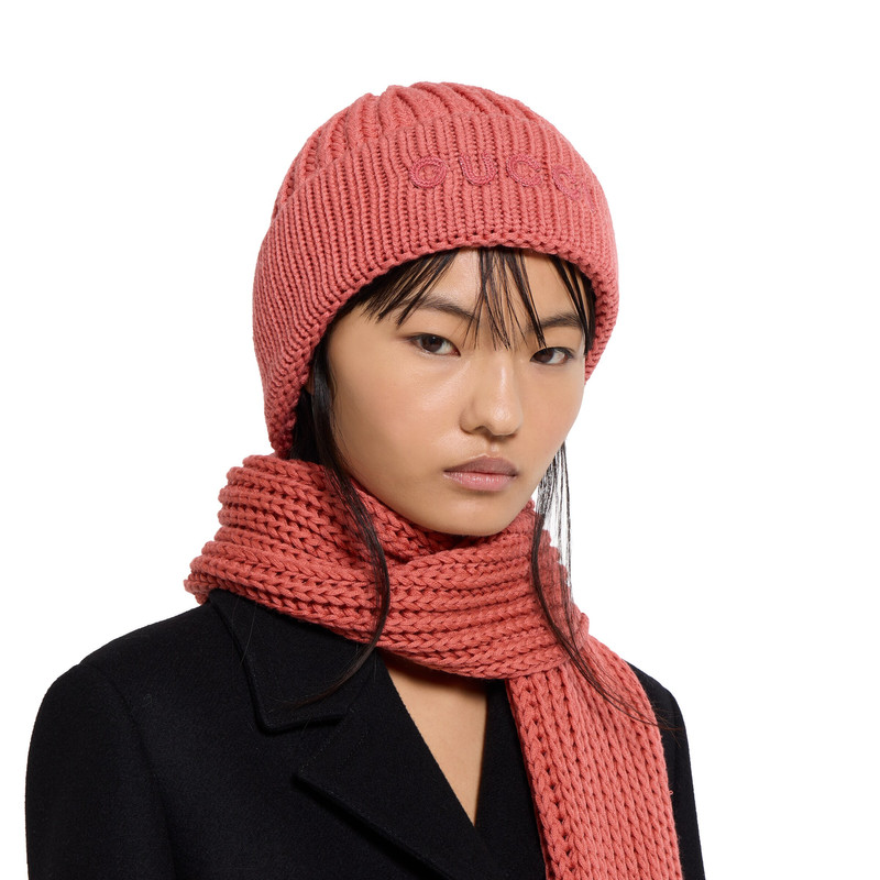 Wool cashmere hat with embroidery 3