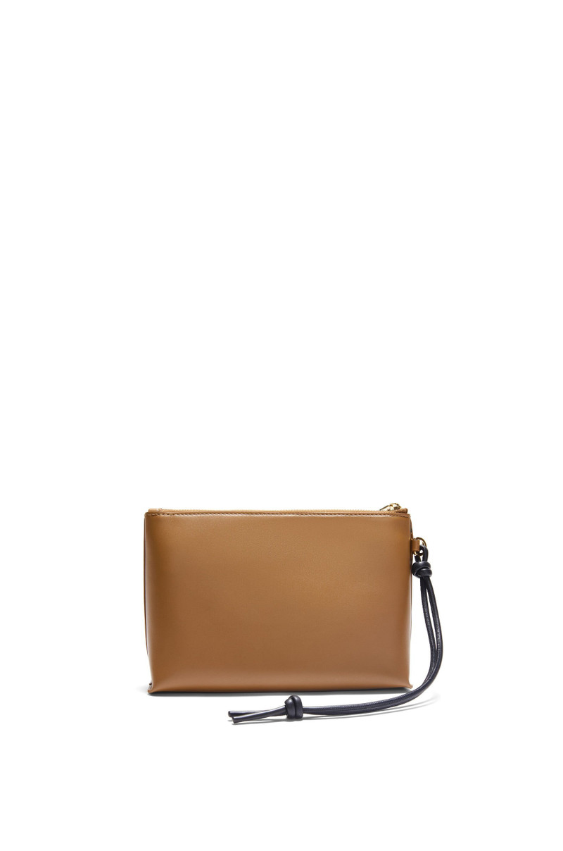 Knot T pouch in shiny nappa calfskin 3