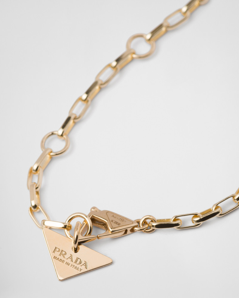 Eternal Gold medium pendant necklace in yellow gold 5