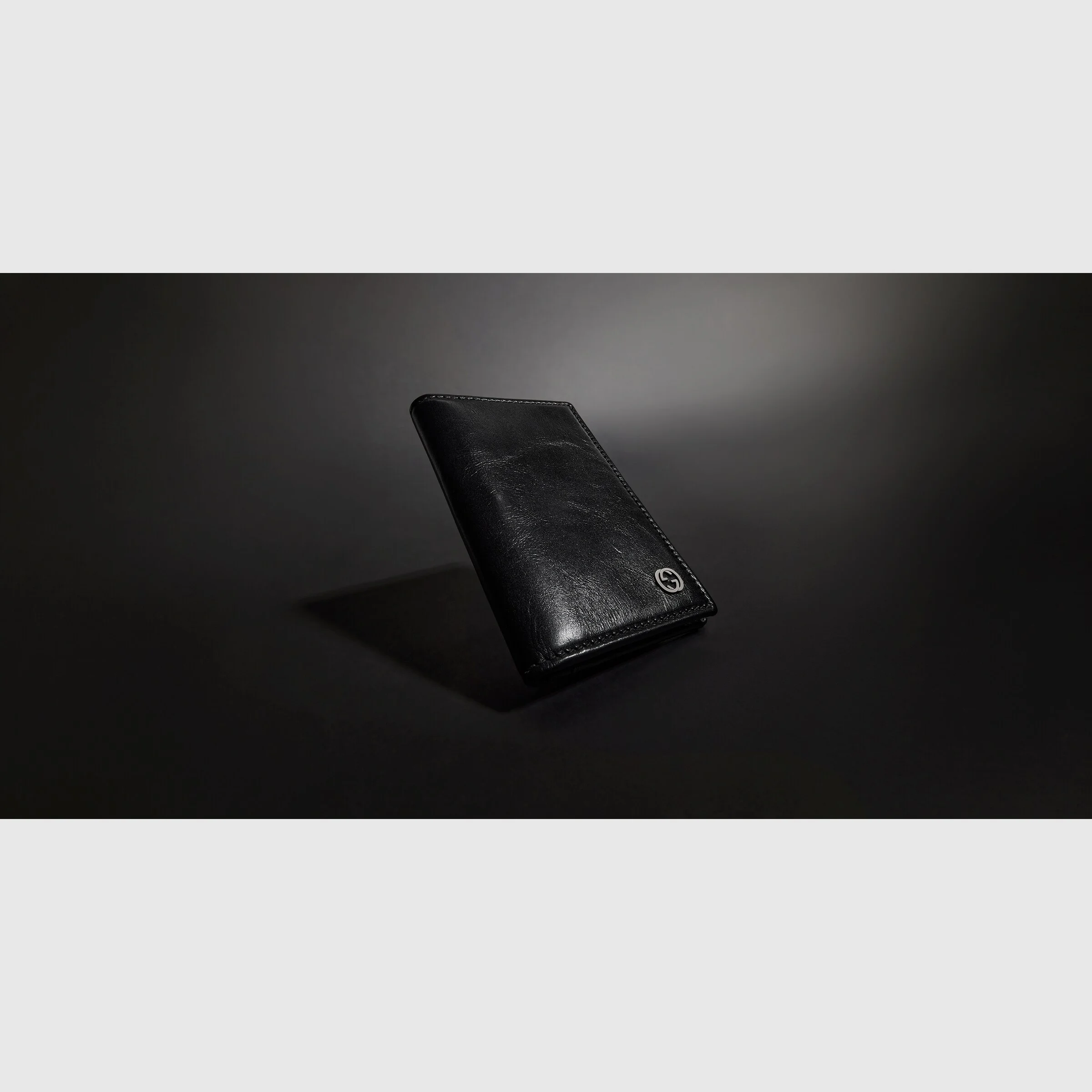 Card case wallet with Interlocking G - 1