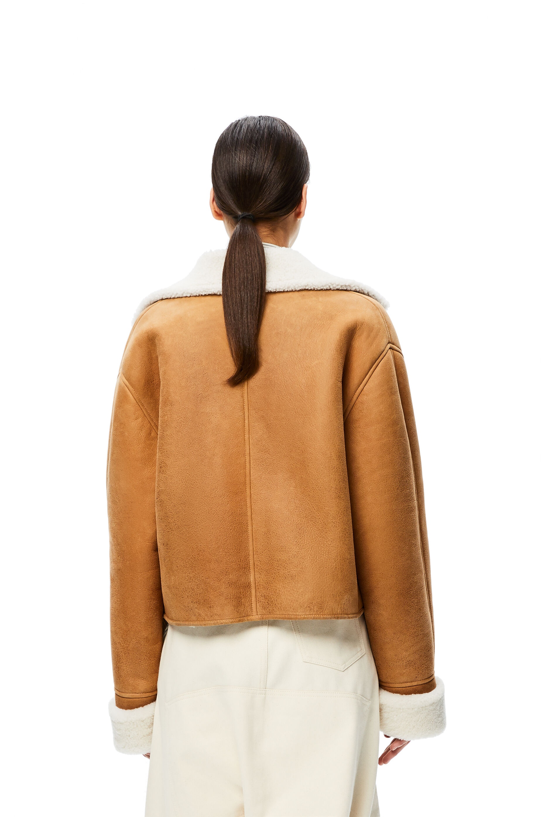 Cropped double-breasted jacket in shearling - 4