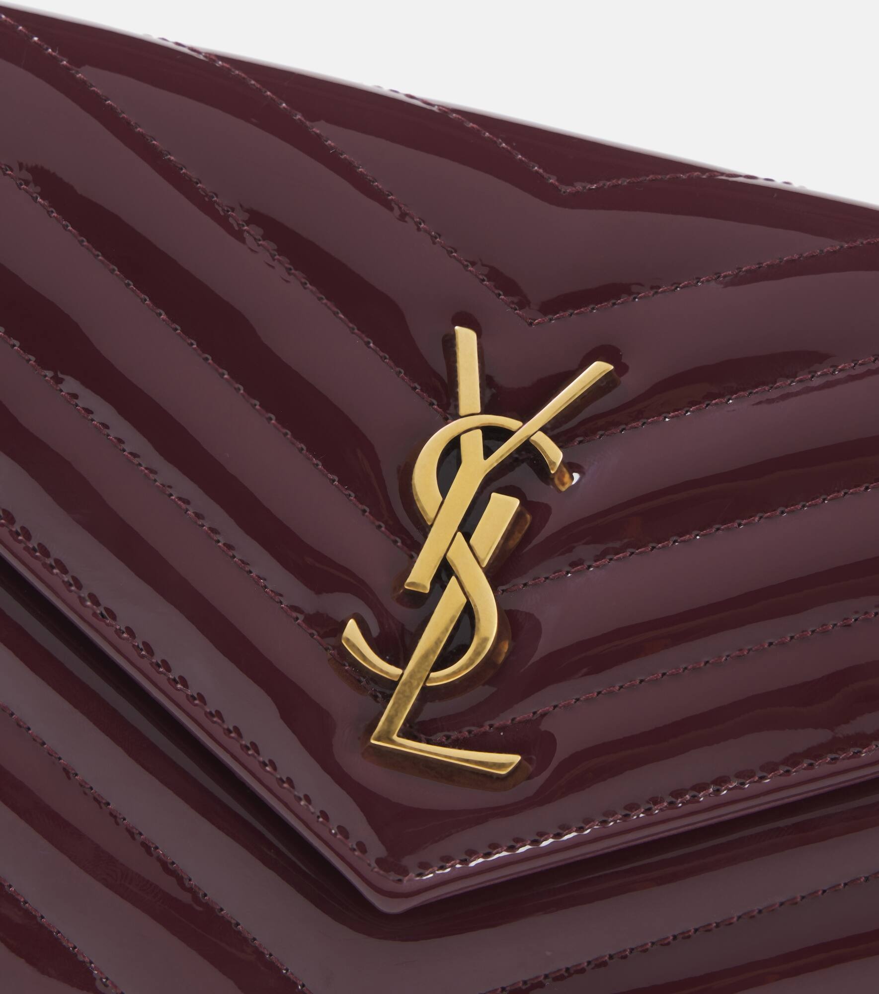 Cassandre patent leather wallet on chain - 6