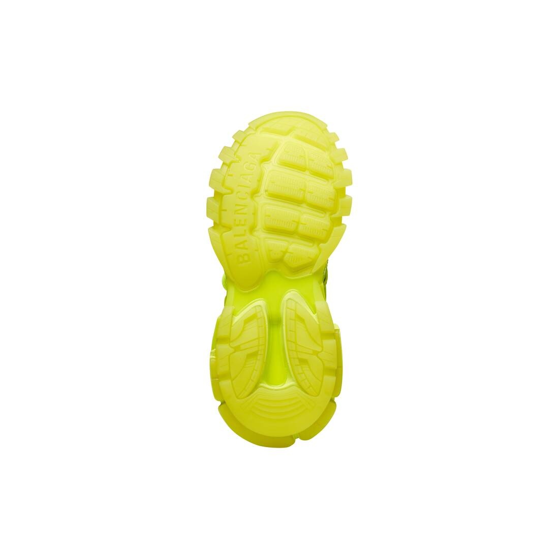Men's Track.2 Clear Sole Sneaker  in Fluo Yellow - 7