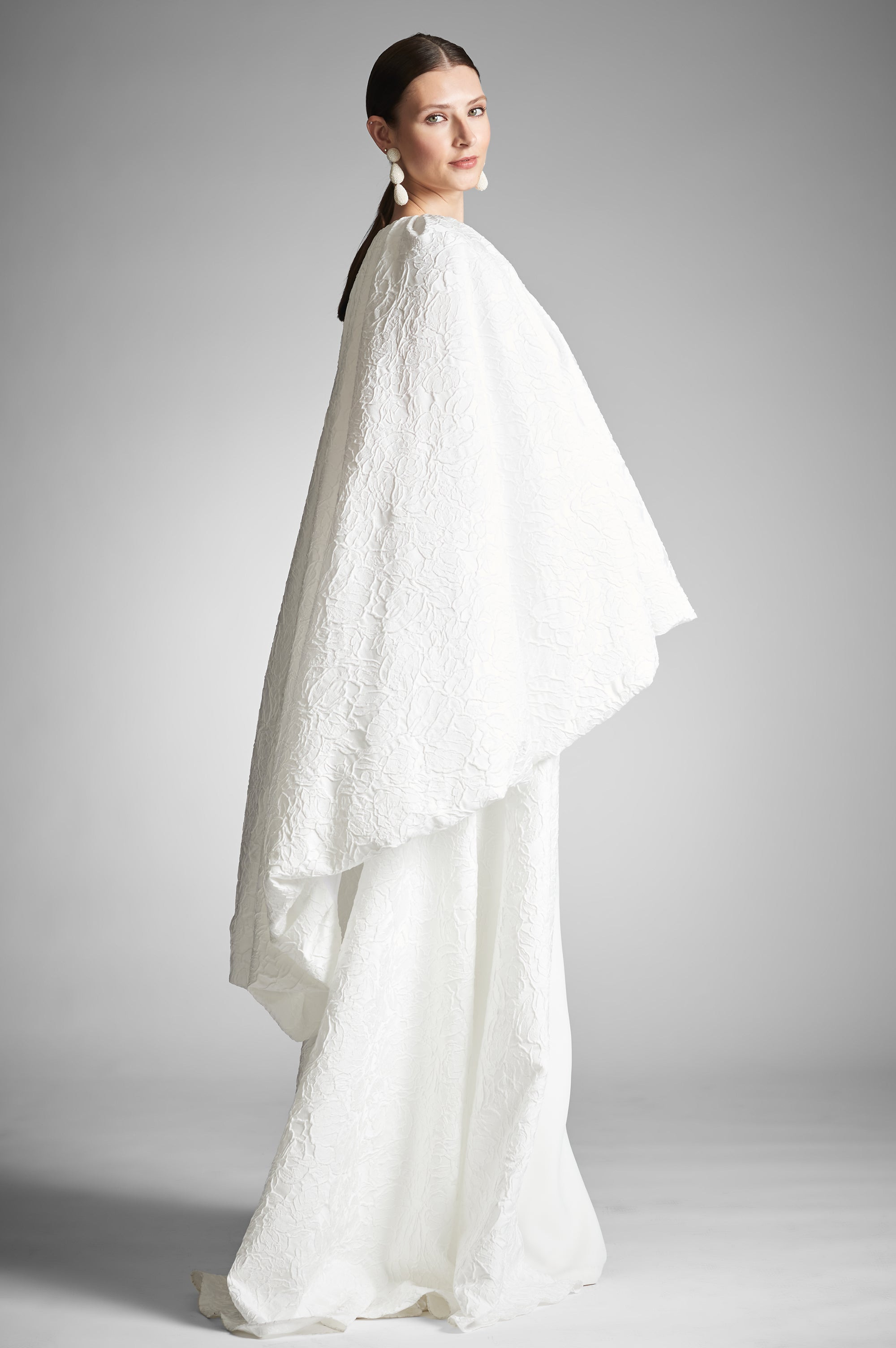 Aura Coat - Ivory - 3