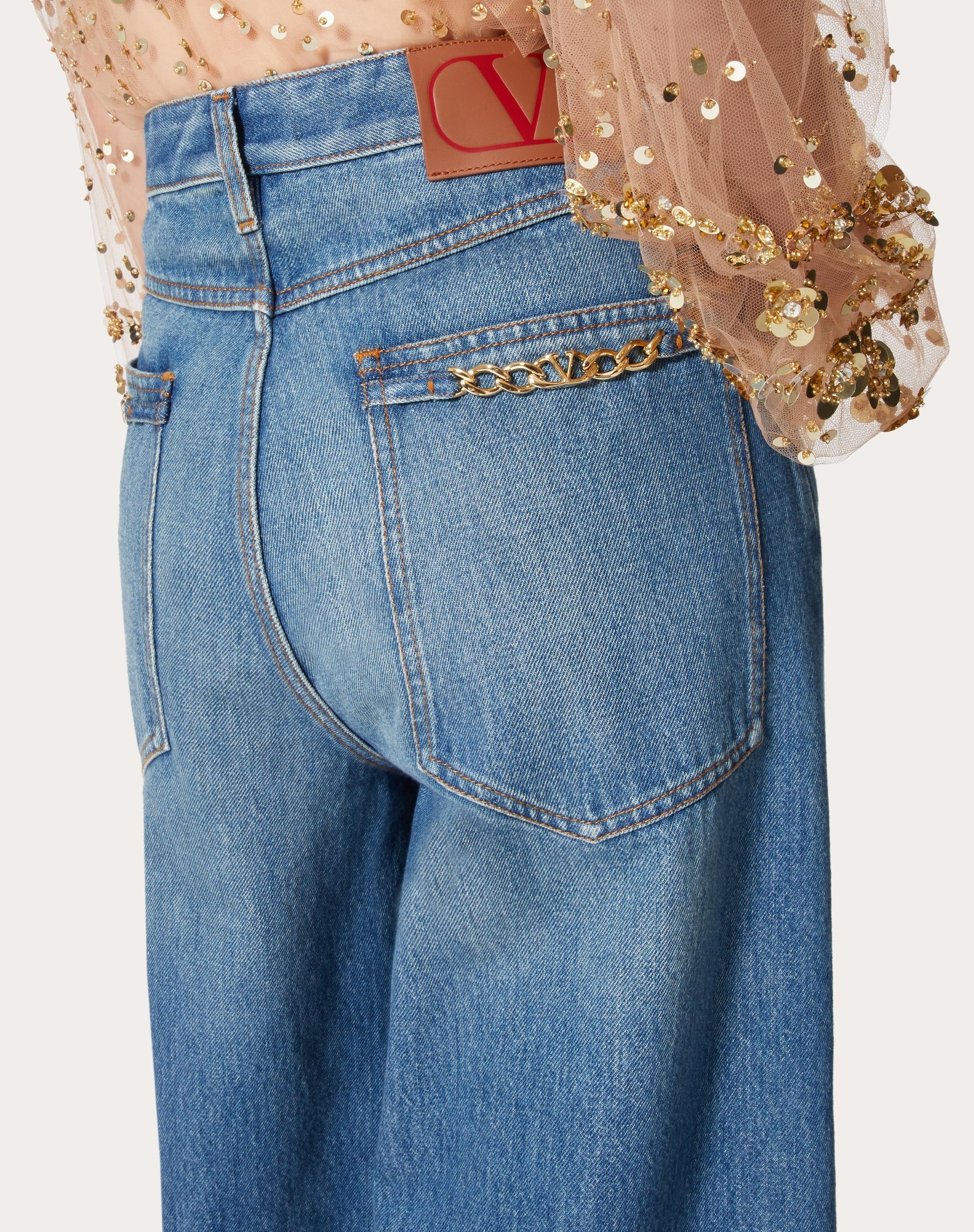 VLOGO CHAIN MEDIUM BLUE DENIM PANTS - 5