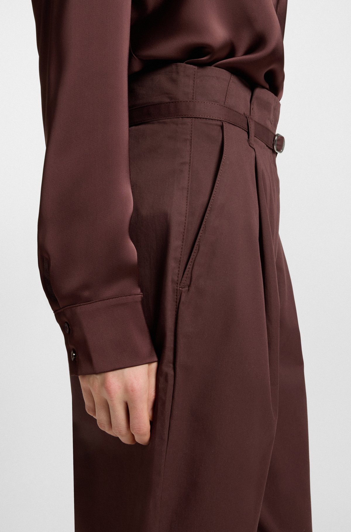 TAPERED-FIT CARGO PANTS IN ITALIAN COTTON TWILL - 5