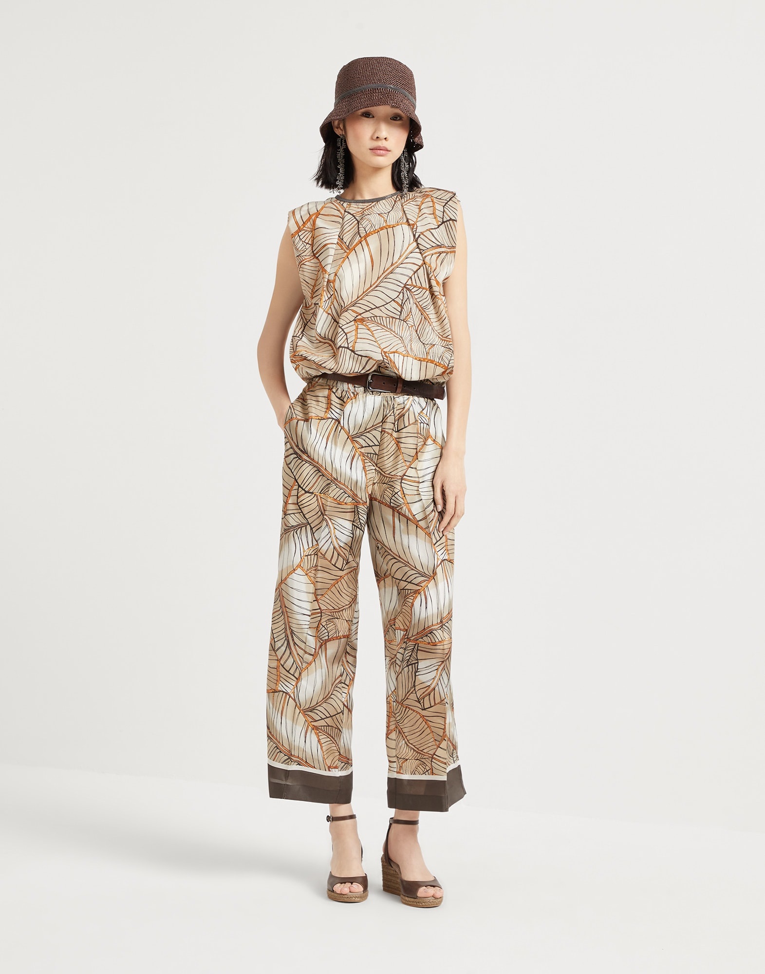 Silk papyrus print pongée cropped pyjama-style trousers - 4