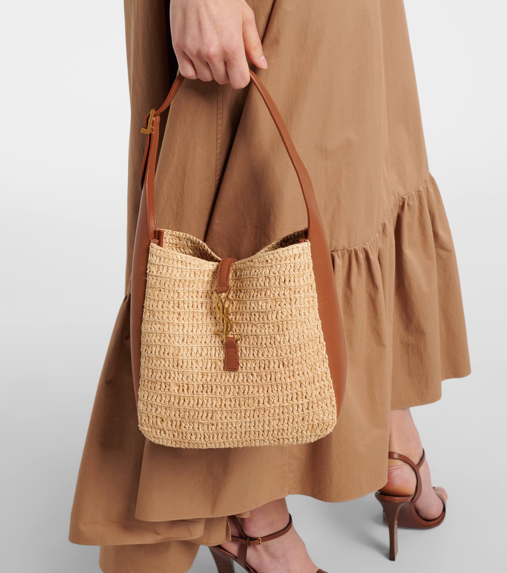 Le 5 à 7 leather-trimmed raffia shoulder bag - 7