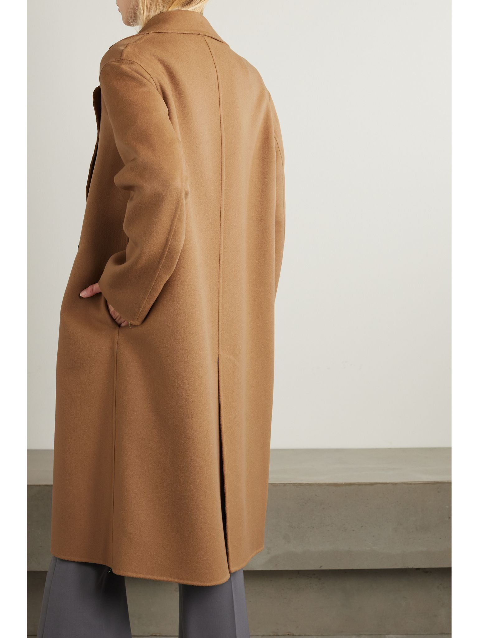 Iconic double-breasted wool coat Camel - 4