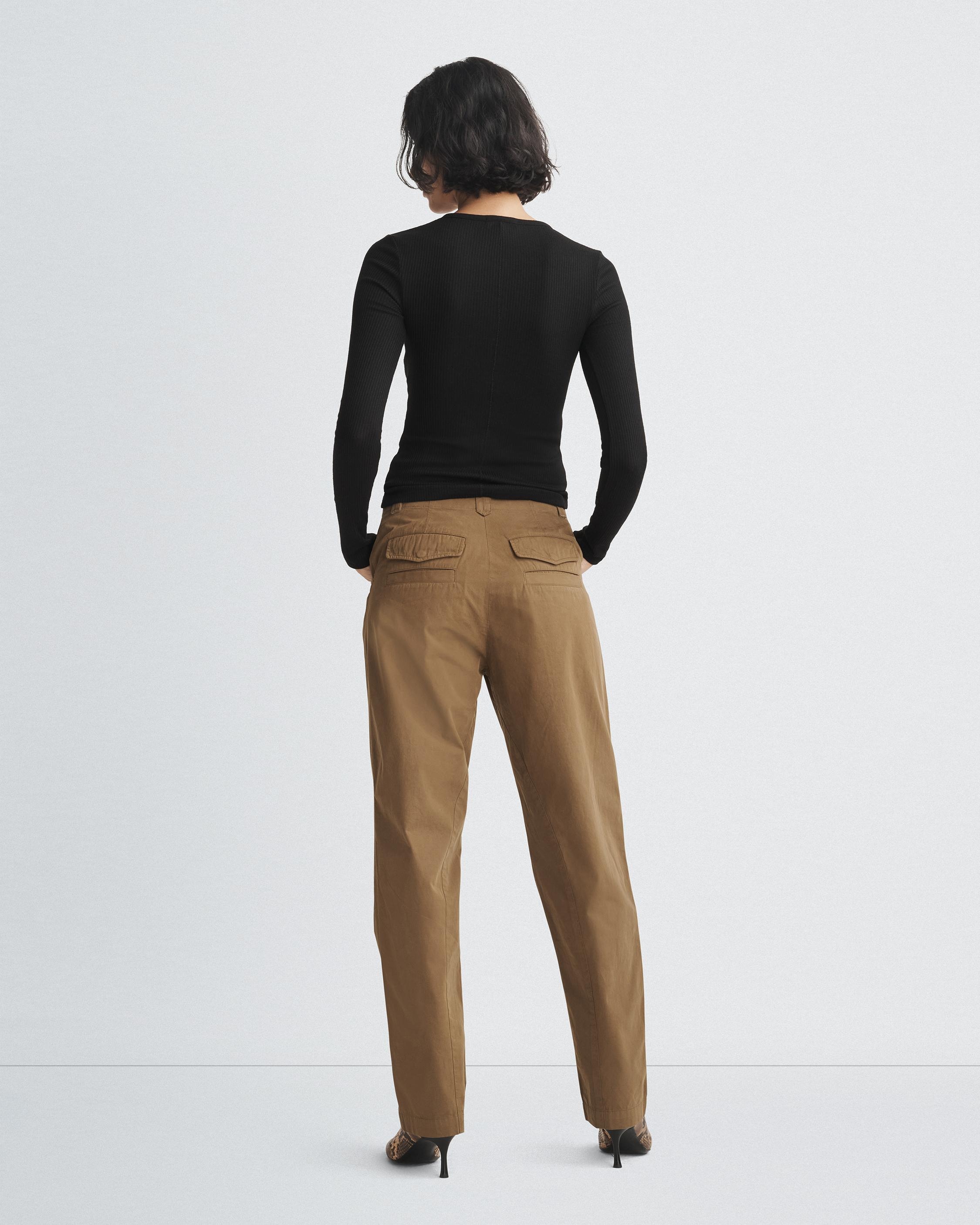 Malia Italian Cotton Cargo Pant
Relaxed Fit Pant - 5