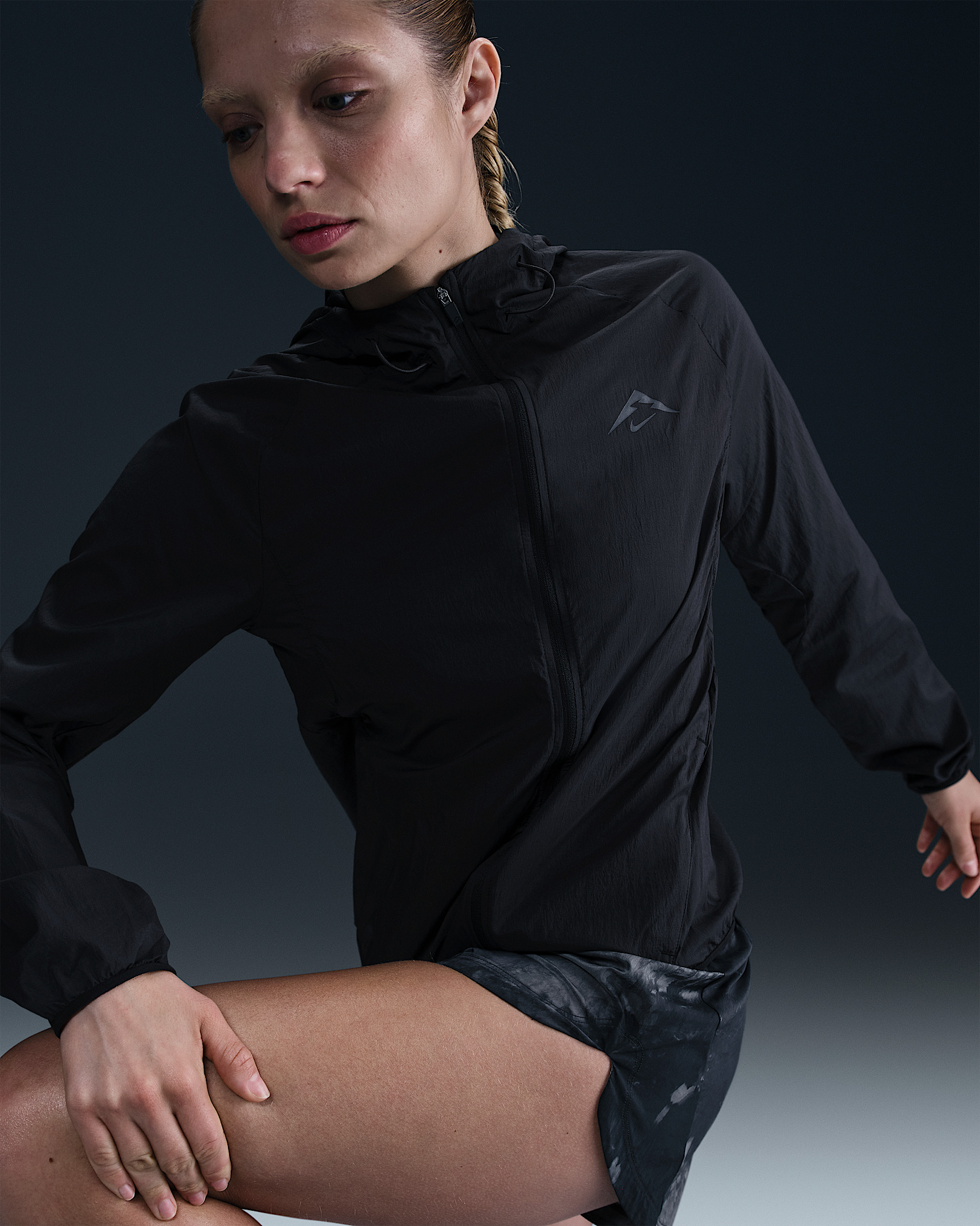 Nike Trail Women's Repel Running Jacket - 3