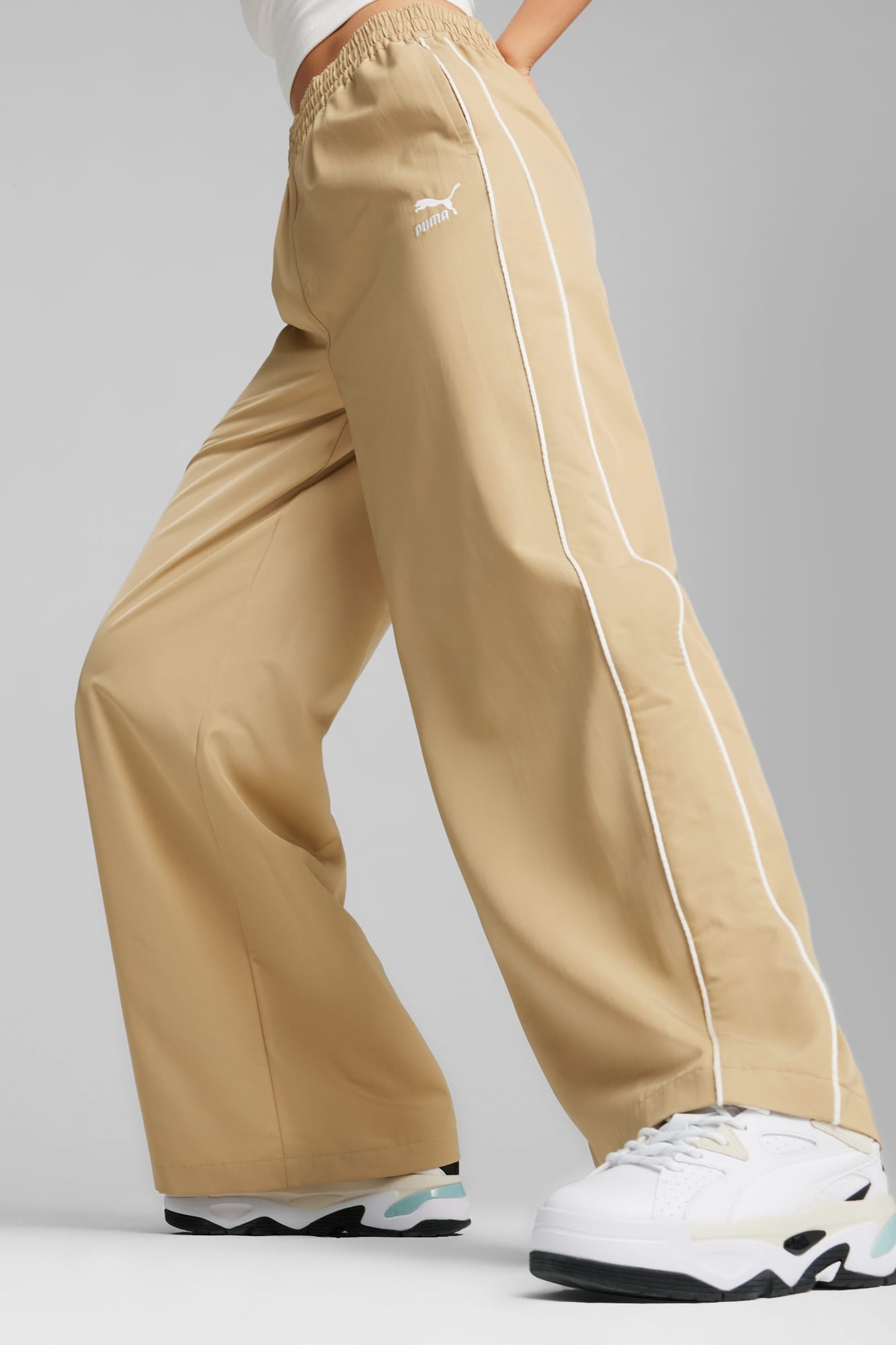 T7 Women's Relaxed Track Pants - 3