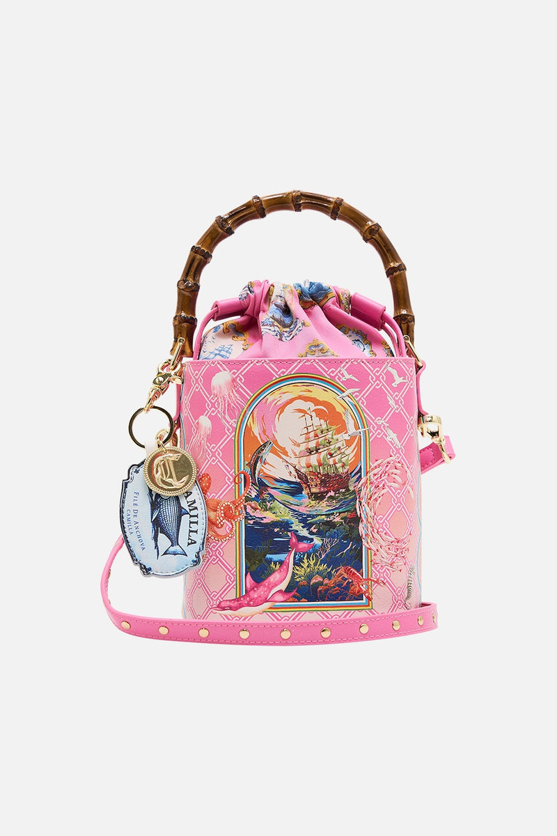 DRAWSTRING BUCKET BAG 1