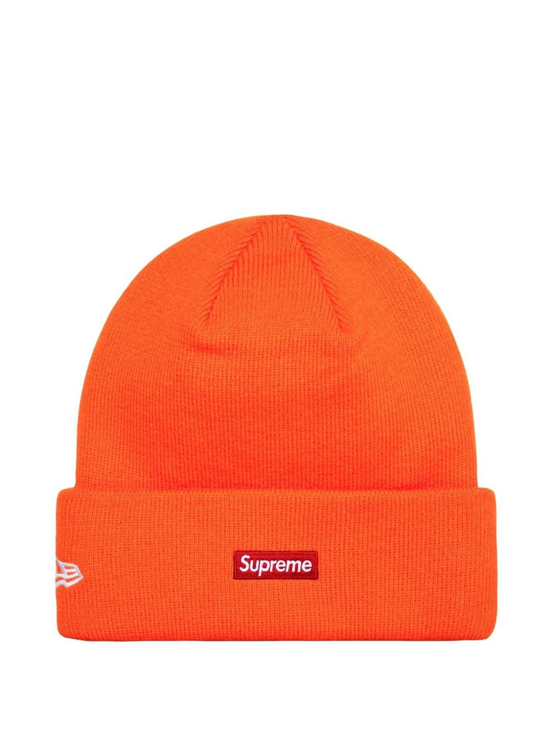 Supreme New Era® beanie outlook