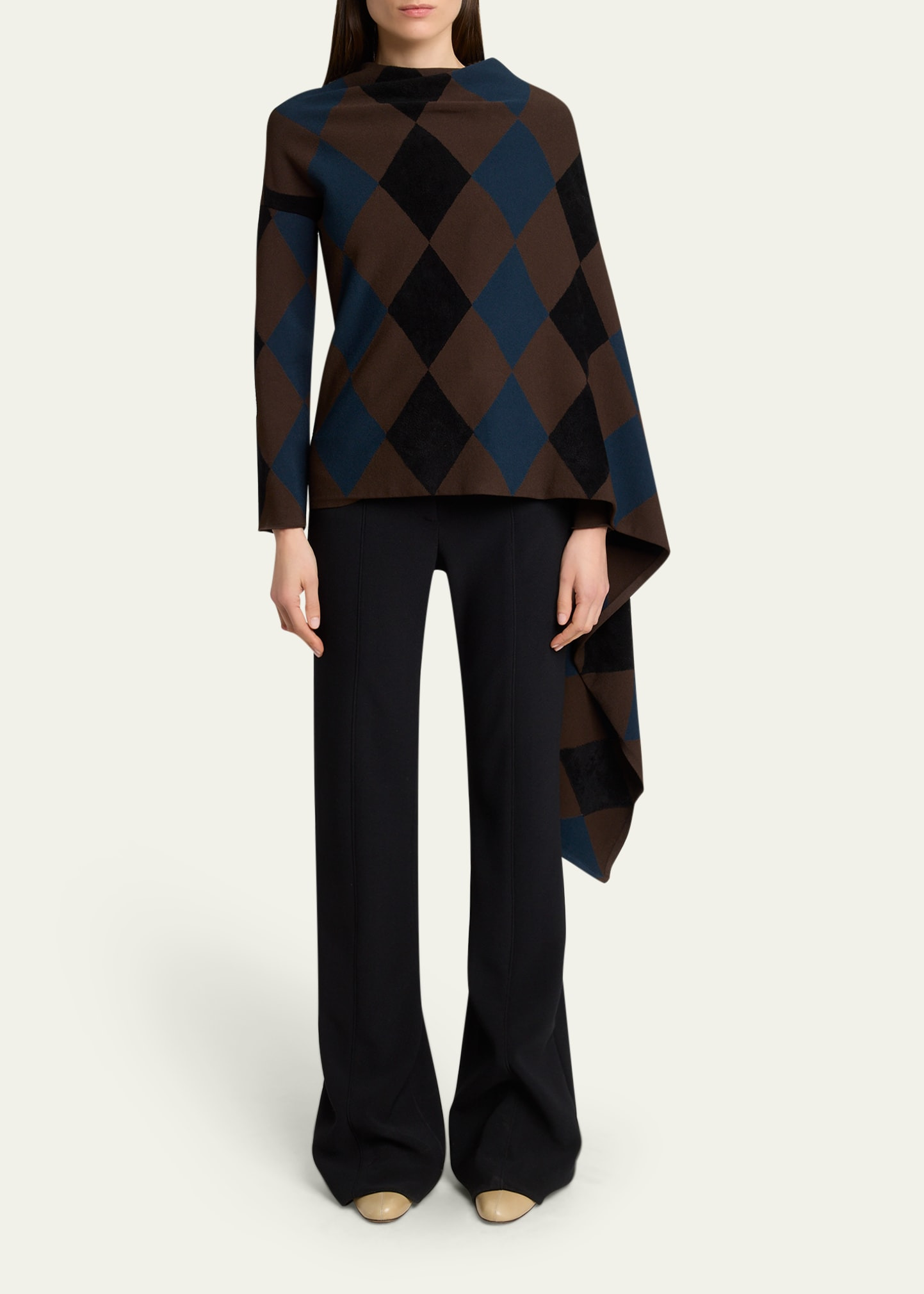 Vanne Argyle Cape Sweater - 2