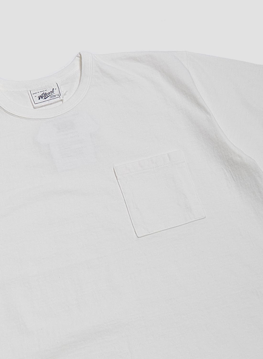 Allevol Heavy Duty Crew Neck Pocket T-Shirt in White - 2