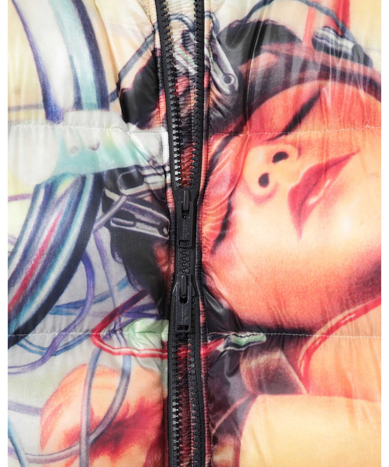 UC2E4203 7