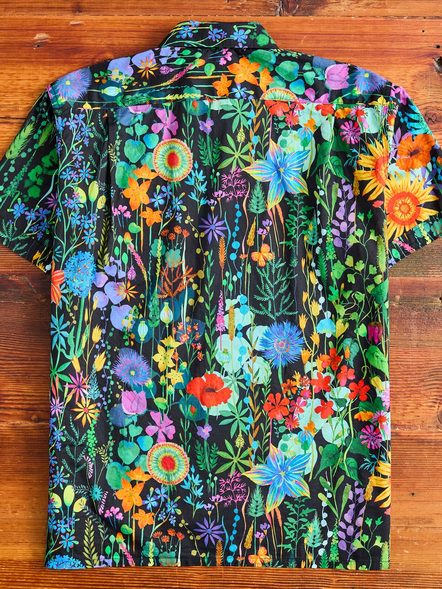 Camp Shirt in Black Floral Lawn - 11