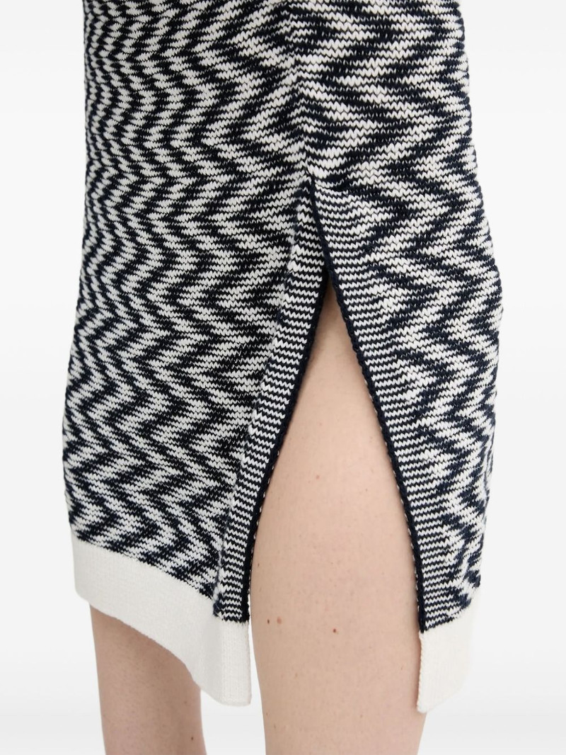 chevron-pattern sleeveless midi dress 3